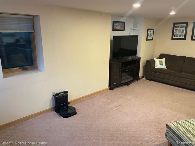 1414 Fairway Court, Dearborn, MI 48124