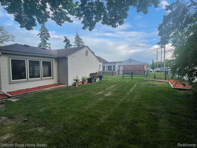 1414 Fairway Court, Dearborn, MI 48124