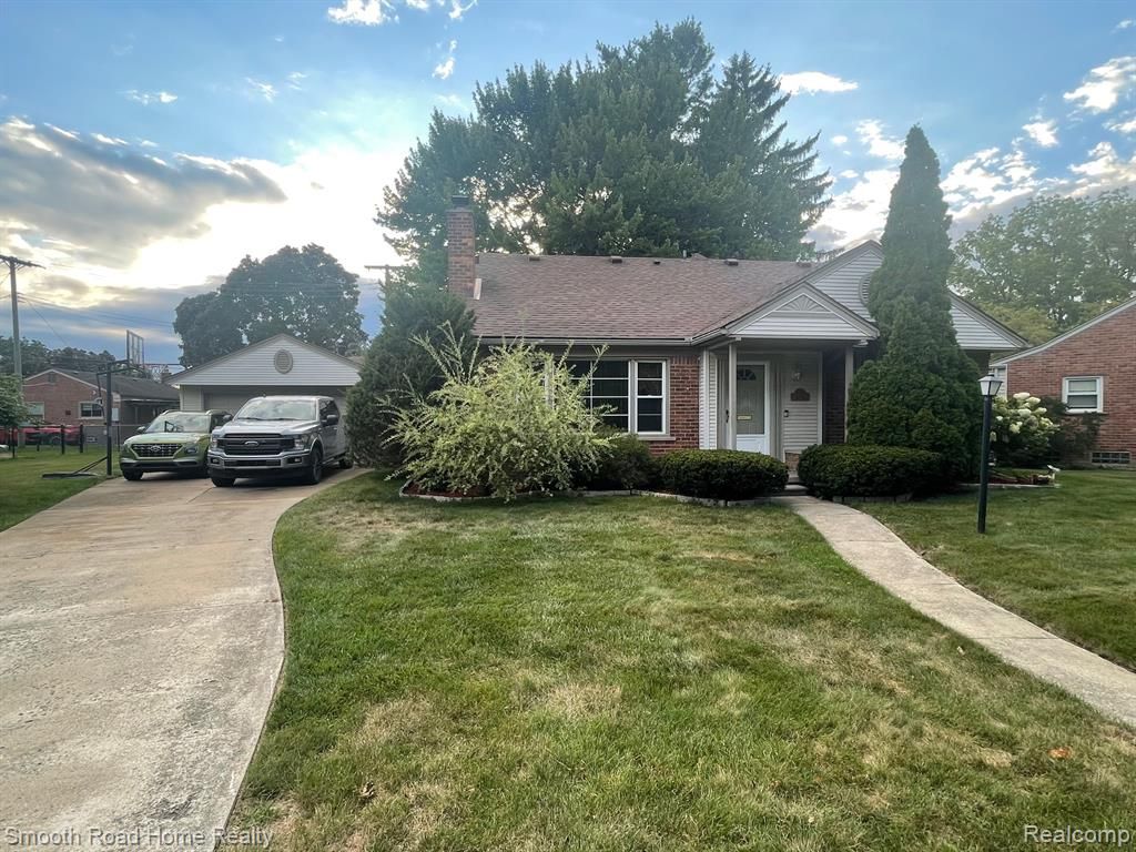 1414 Fairway Court, Dearborn, MI 48124