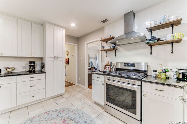 417 Brees Blvd, San Antonio, TX 78209