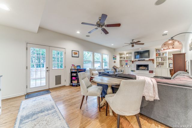 417 Brees Blvd, San Antonio, TX 78209
