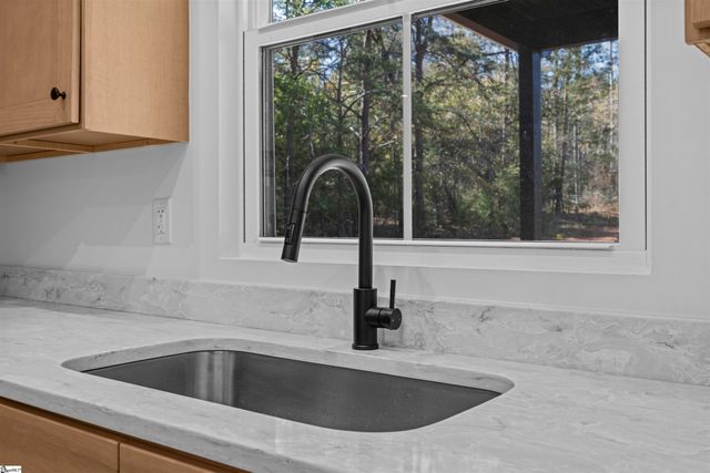 1356 Old Canaan Road, Spartanburg, SC 29306