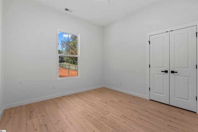 1356 Old Canaan Road, Spartanburg, SC 29306