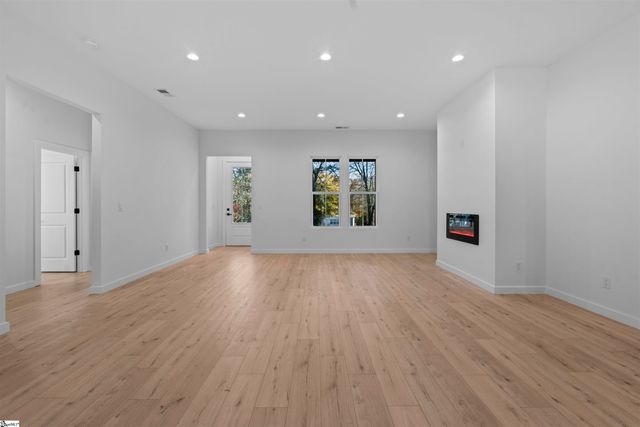 1356 Old Canaan Road, Spartanburg, SC 29306