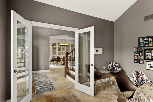 6105 N EAGLE BEND Court, Peoria, IL 61614