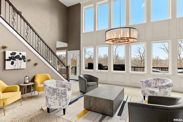 6105 N EAGLE BEND Court, Peoria, IL 61614