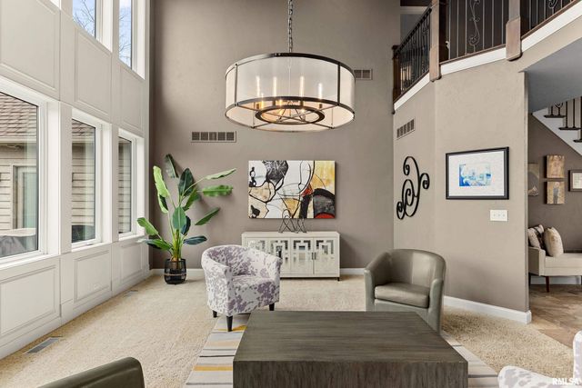 6105 N EAGLE BEND Court, Peoria, IL 61614