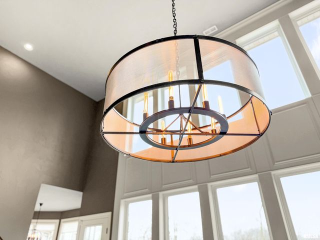 6105 N EAGLE BEND Court, Peoria, IL 61614