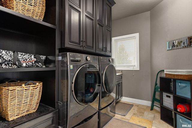 6105 N EAGLE BEND Court, Peoria, IL 61614