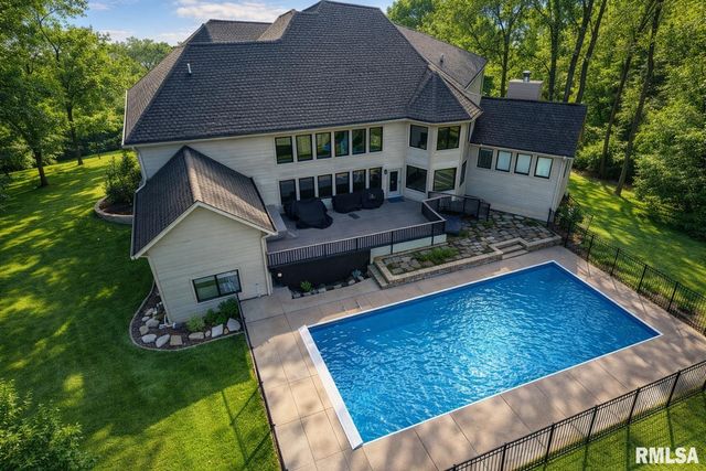 6105 N EAGLE BEND Court, Peoria, IL 61614