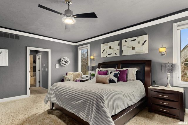 6105 N EAGLE BEND Court, Peoria, IL 61614