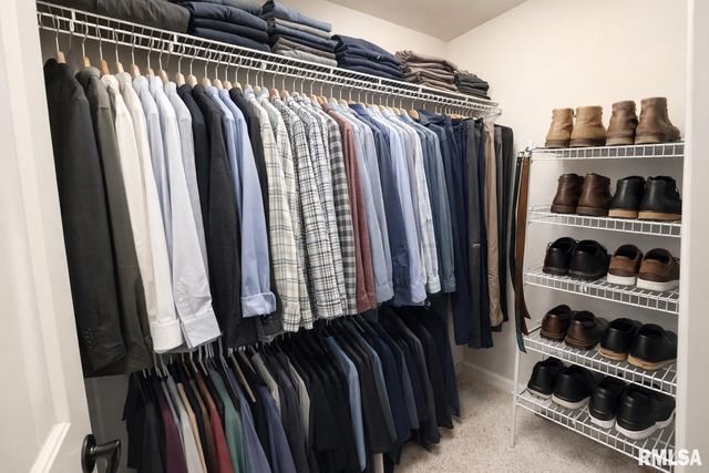 6105 N EAGLE BEND Court, Peoria, IL 61614