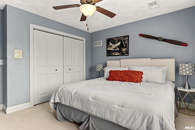 6105 N EAGLE BEND Court, Peoria, IL 61614