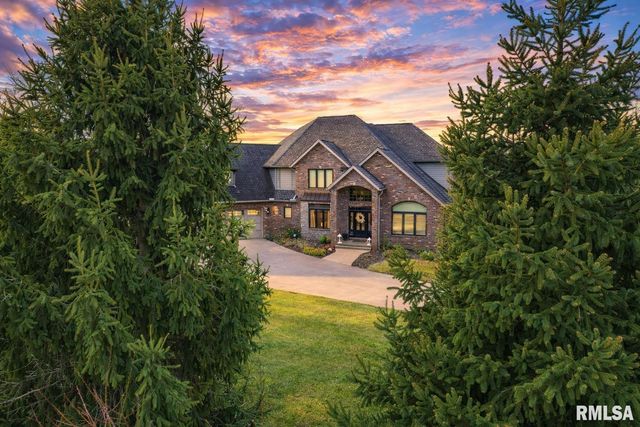 6105 N EAGLE BEND Court, Peoria, IL 61614