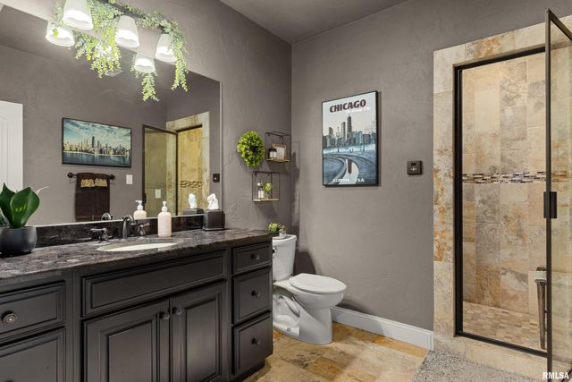 6105 N EAGLE BEND Court, Peoria, IL 61614