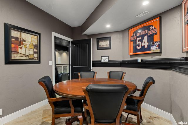 6105 N EAGLE BEND Court, Peoria, IL 61614