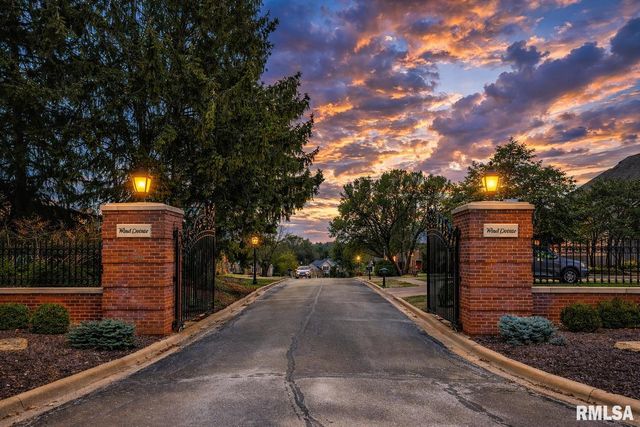 6105 N EAGLE BEND Court, Peoria, IL 61614