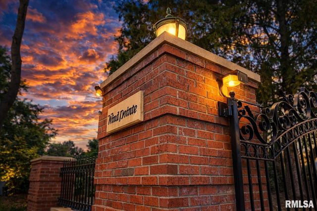 6105 N EAGLE BEND Court, Peoria, IL 61614