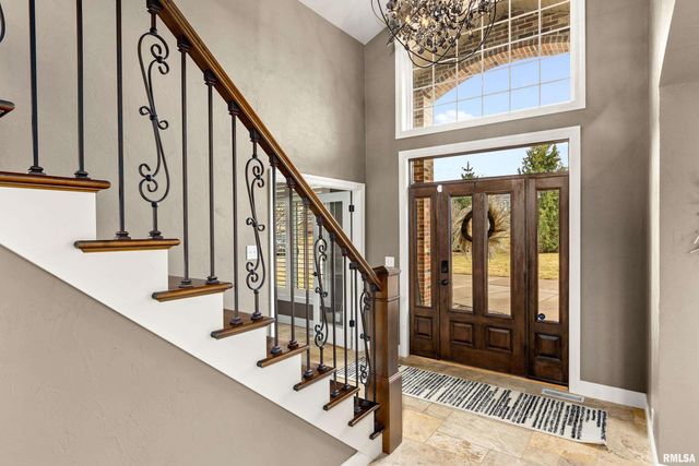 6105 N EAGLE BEND Court, Peoria, IL 61614