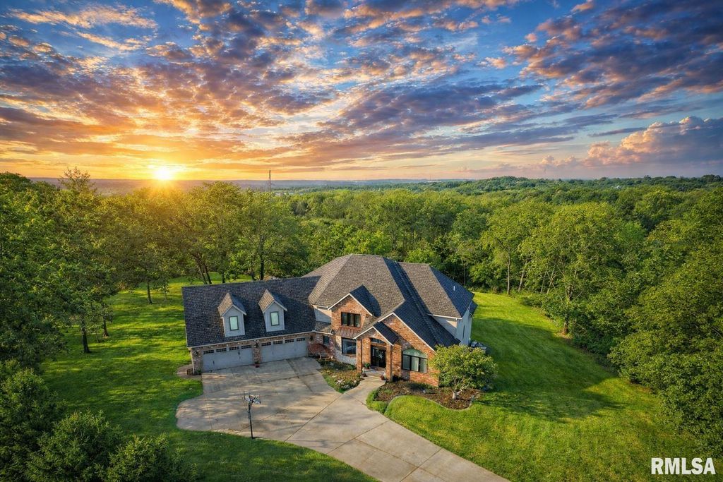 6105 N EAGLE BEND Court, Peoria, IL 61614