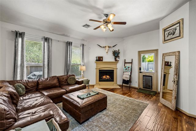 949 Ponte Serra Drive, League City, TX 77573