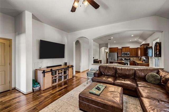 949 Ponte Serra Drive, League City, TX 77573