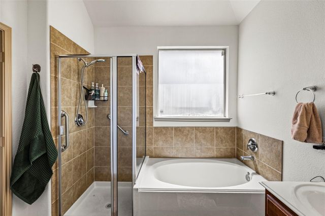 949 Ponte Serra Drive, League City, TX 77573