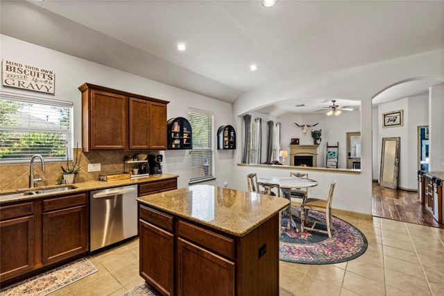 949 Ponte Serra Drive, League City, TX 77573