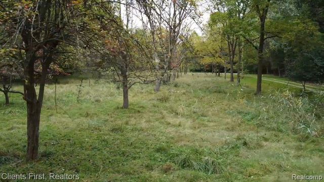 7655 Koppernick Road, Canton, MI 48187
