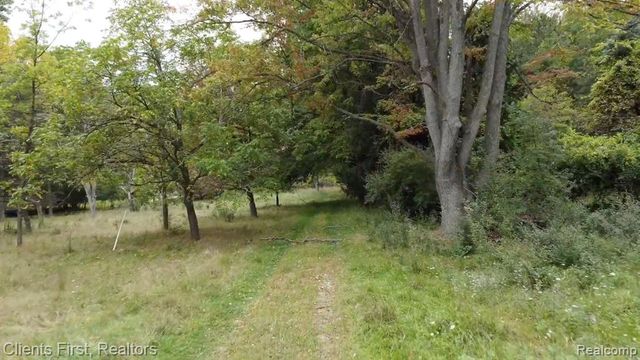 7655 Koppernick Road, Canton, MI 48187
