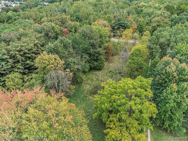 7655 Koppernick Road, Canton, MI 48187