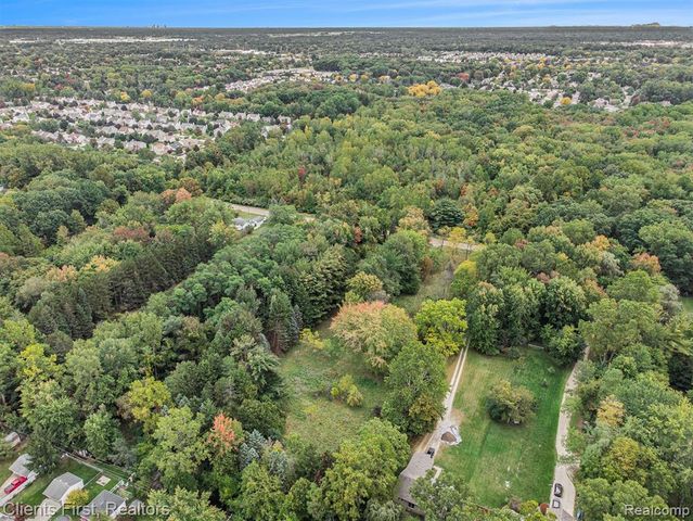 7655 Koppernick Road, Canton, MI 48187