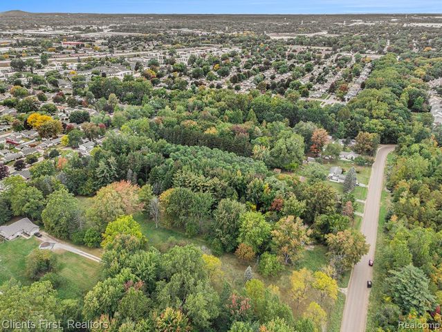 7655 Koppernick Road, Canton, MI 48187