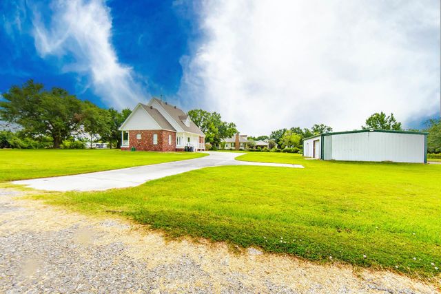 1035 Highway 55, Montegut, LA 70377