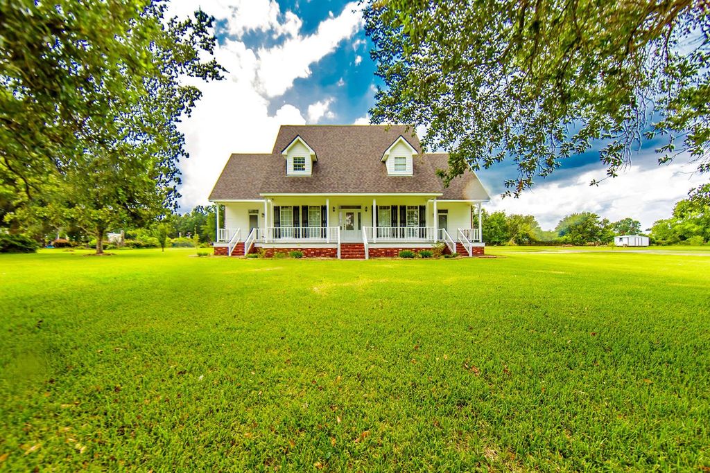 1035 Highway 55, Montegut, LA 70377