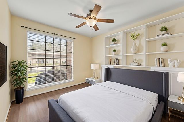 8055 Cambridge Street 21, Houston, TX 77054