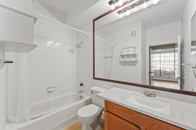 8055 Cambridge Street 21, Houston, TX 77054