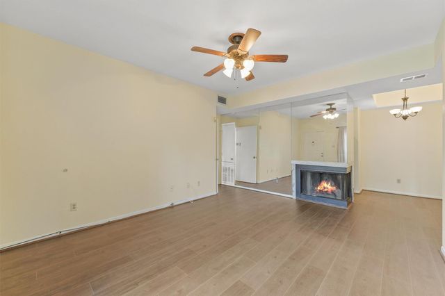 8055 Cambridge Street 21, Houston, TX 77054