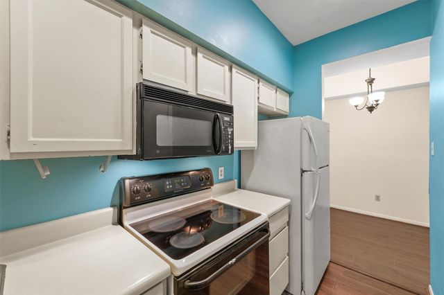 8055 Cambridge Street 21, Houston, TX 77054