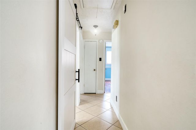 1323 Oakengates Drive, Houston, TX 77015
