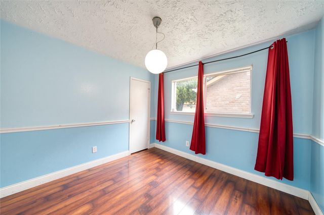1323 Oakengates Drive, Houston, TX 77015