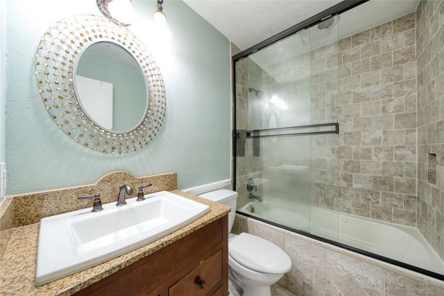 1323 Oakengates Drive, Houston, TX 77015