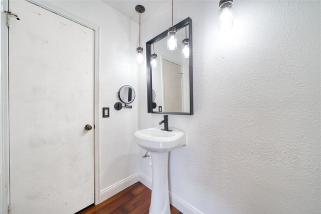 1323 Oakengates Drive, Houston, TX 77015