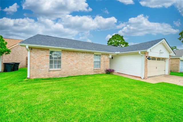 1323 Oakengates Drive, Houston, TX 77015
