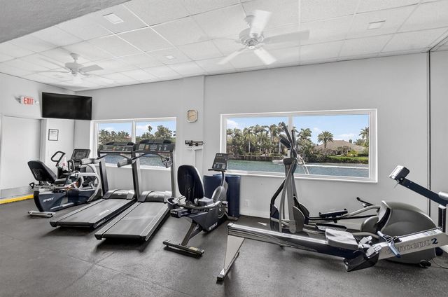 1050 Hillsboro Mile 602w, Hillsboro Beach, FL 33062
