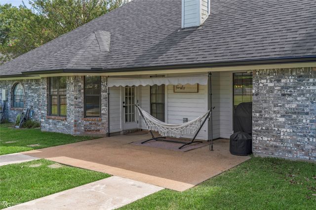 354 Hunters Hollow, Bossier City, LA 71111