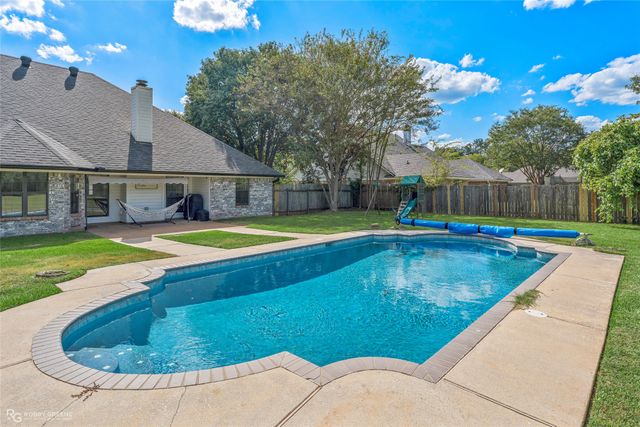 354 Hunters Hollow, Bossier City, LA 71111