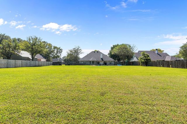 354 Hunters Hollow, Bossier City, LA 71111