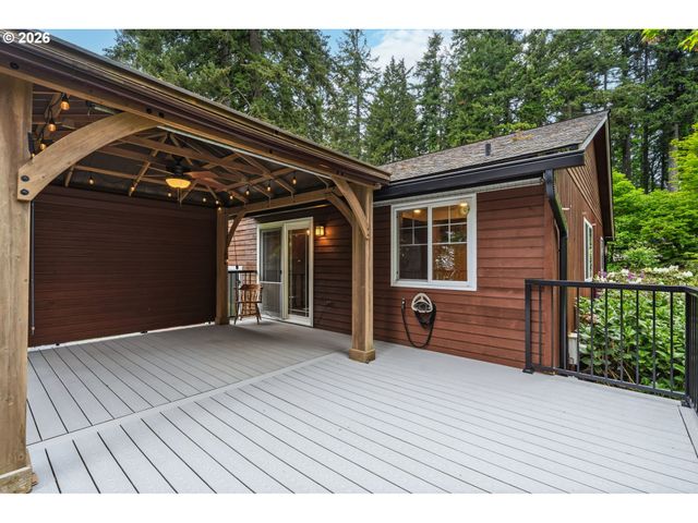 16532 S ARROWHEAD Dr, Oregon City, OR 97045