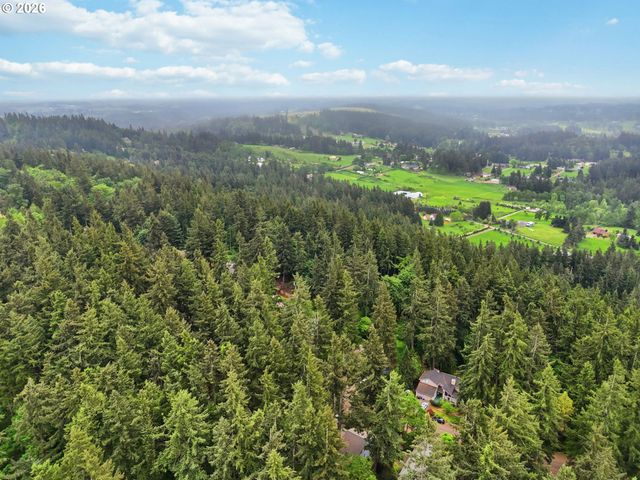 16532 S ARROWHEAD Dr, Oregon City, OR 97045